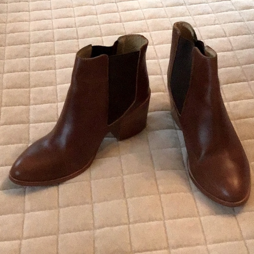 Nisolo heeled Chelsea boots 8
